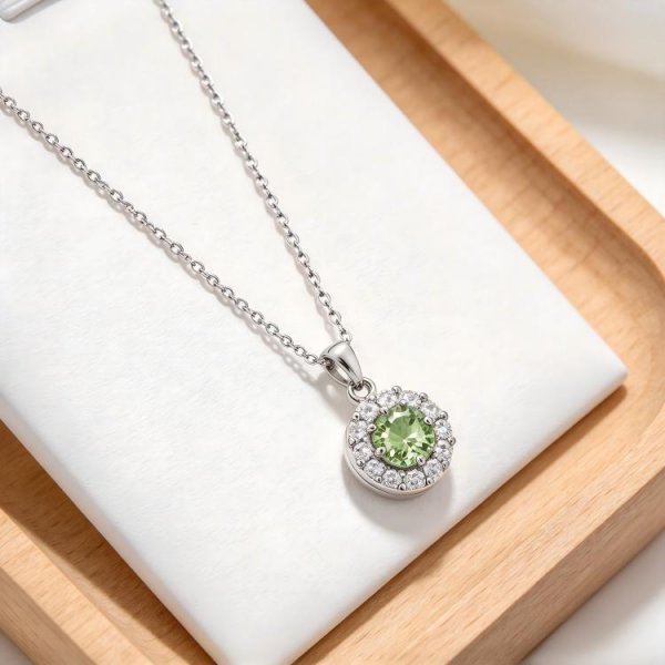 Bella Bridal Pendant in Peridot